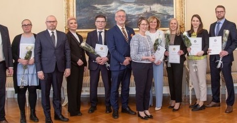 4H Tulevaisuuden teko -tunnustus ryhmäkuva full reso