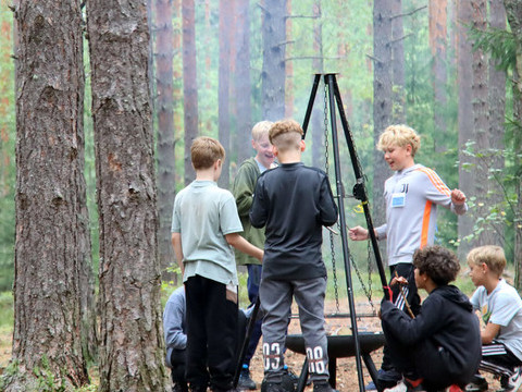 Metsäala kutsuu kaikki kuudesluokkalaiset metsään